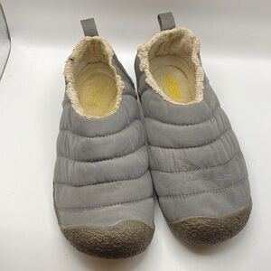 Keen Women's Gray Slippers with Plush Lining